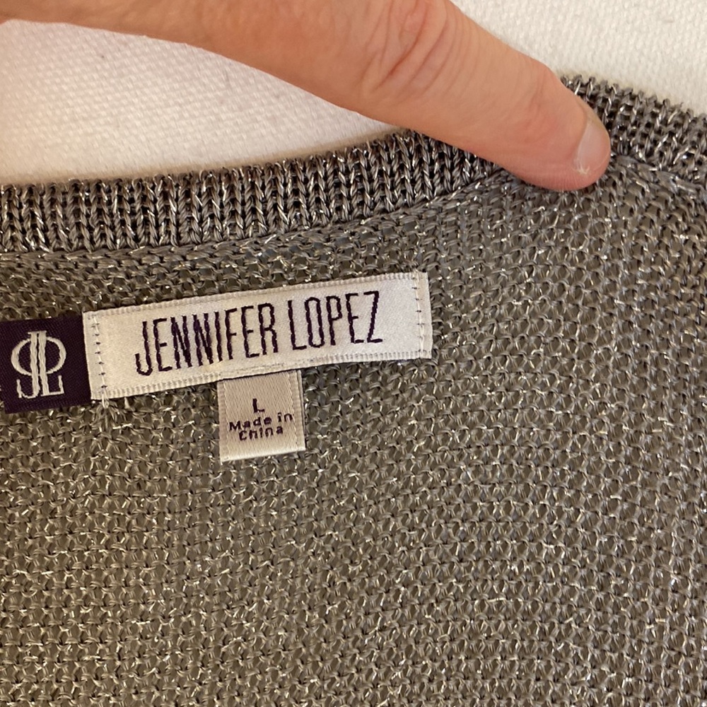 Jennifer Lopez Metallic sweater vest - Picture 8 of 10